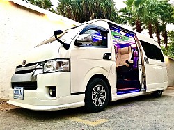 Toyota Commuter Vip. 10 seater